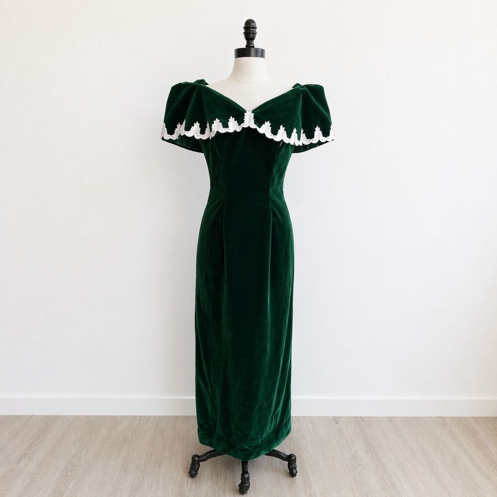 House of Bianchi Vintage Emerald Green Off Shoulder Formal Dress Size 8 70s